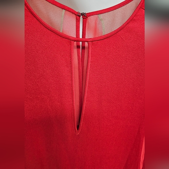 BCBG Runway Collection - Picture 3 of 4